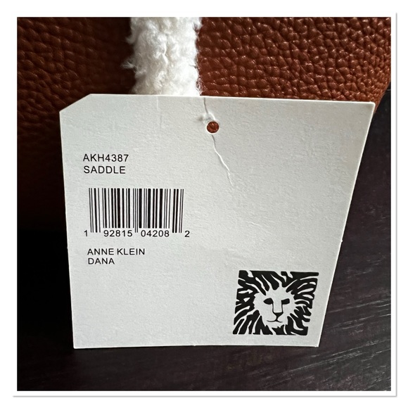 ANNE KLEIN  'Dana' Convertible Tote/Crossbody Bag - Picture 5 of 10